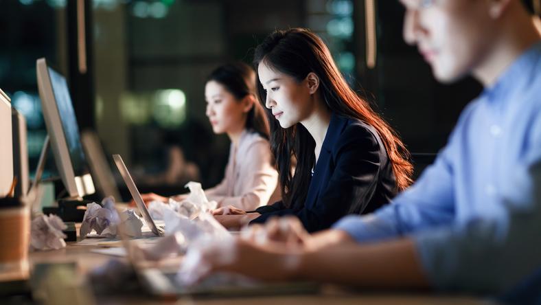 画饼与PUA:好的管理,绝不按时兑现承诺